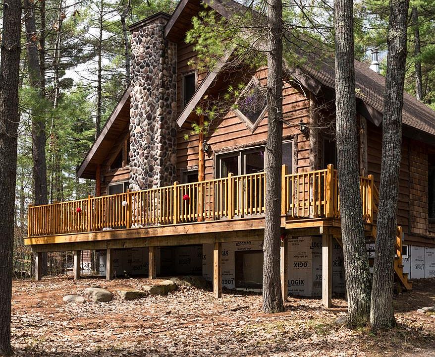 1st image of 725 Ausable Dr