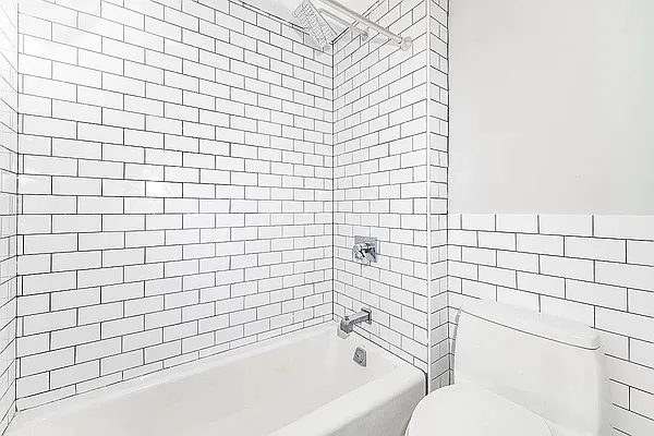 Rented by REAL New York | media 18