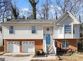 958 Redan Cres, Stone Mountain, GA 30088