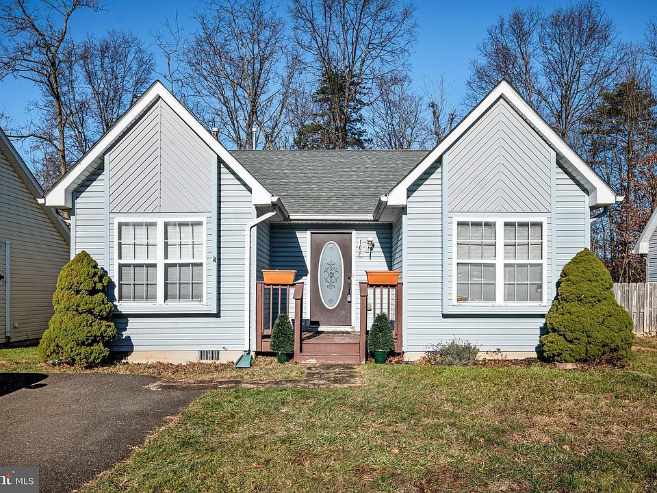 1st image of 109 Deer Hill Ct