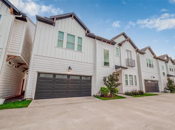 8911 Knoll Villas St, Houston, TX 77080