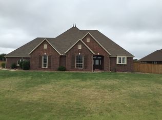 240 Brandon Cir, Goldsby, OK 73093