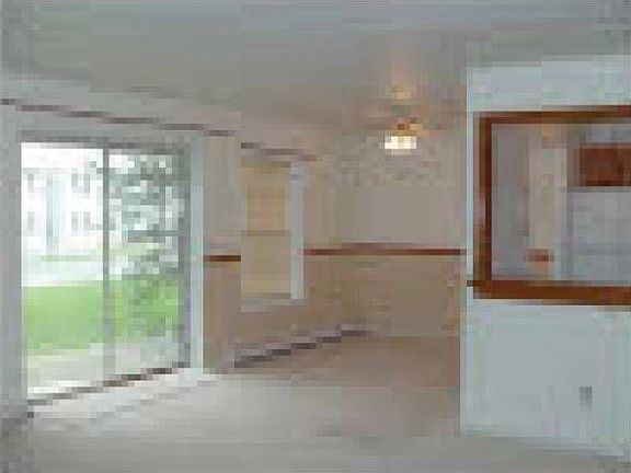 5th image of 12 Lexington Hill Unit 2