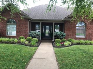 4144 Mayflower Dr, Owensboro, KY 42301