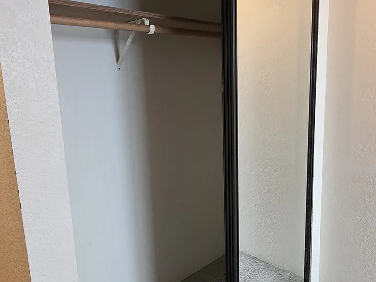 2325 W Crockett St #1 — Photo 5