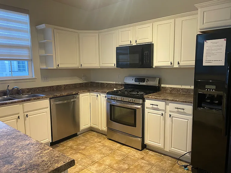 16942 E Warren Pl #A — Photo 4