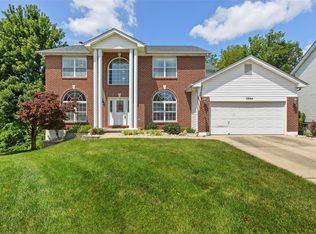 5904 Cardinal Creek Dr, Saint Louis, MO 63129