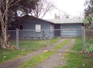 711 SW Westholm Ave, Grants Pass, OR 97526