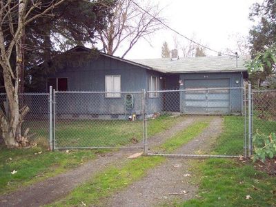 711 SW Westholm Ave, Grants Pass, OR, 97526