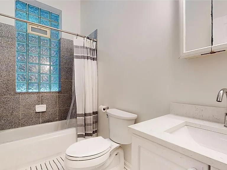 1340 N Dean St #1 — Photo 19