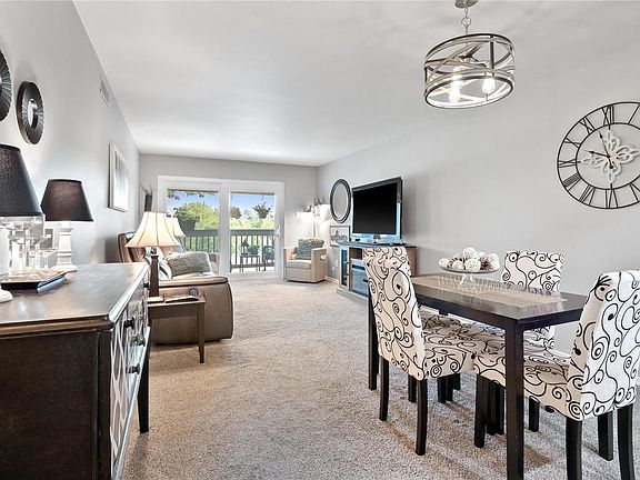 3rd image of 5353 N Kenrick Parke Dr APT 305