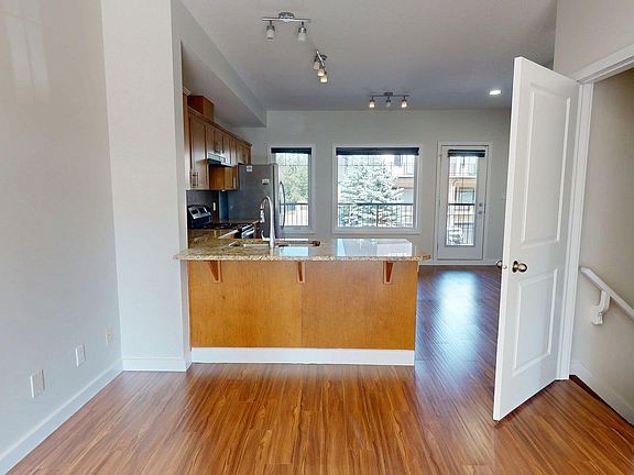 4th image of 5833 Mullen Pl NW
