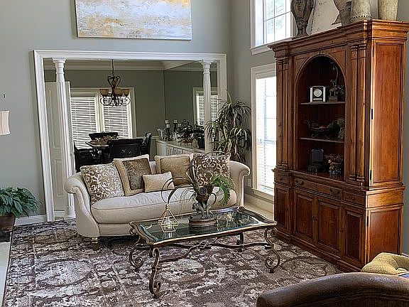2nd image of 1129 Willowood Cir