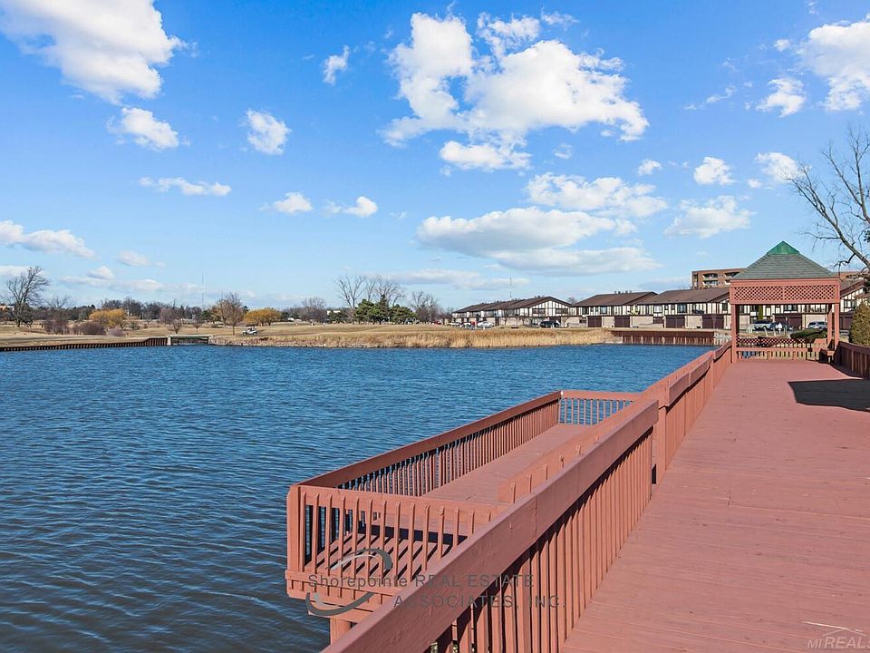 2116 Country Club Dr #9, photo 30