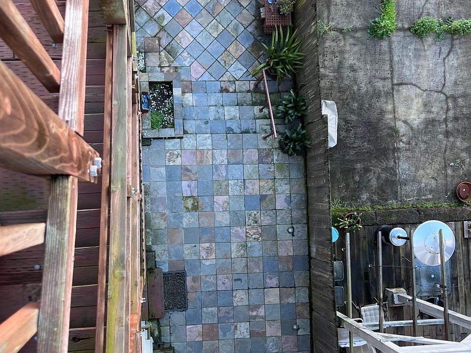 1st image of 960 Greenwich St #960