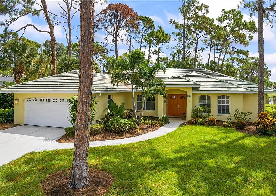1st image of 2092 Tocobaga Ln