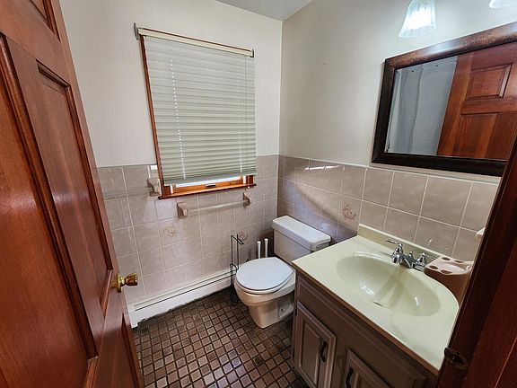 5th image of 66 Brook St Room 1E