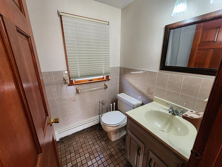 66 Brook St — Photo 7