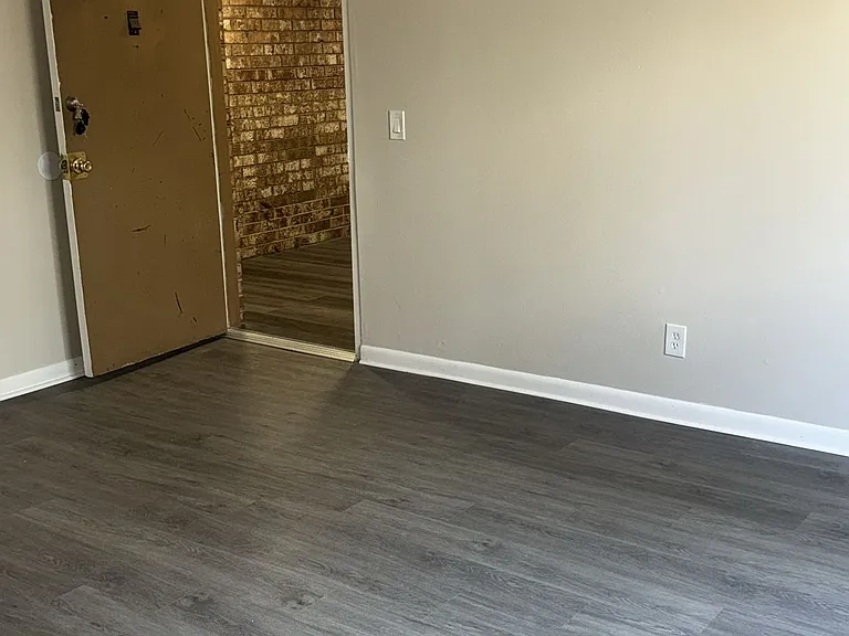 2614 Montana Ave — Photo 5