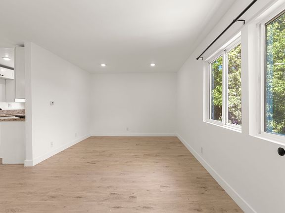 5th image of 3280 Provon Ln #5-1/1