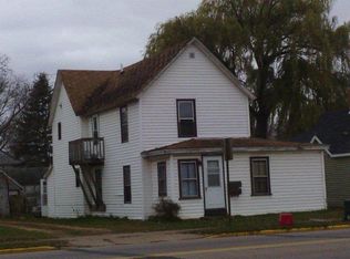 1311 1/2 Broadway St S, Menomonie, WI 54751
