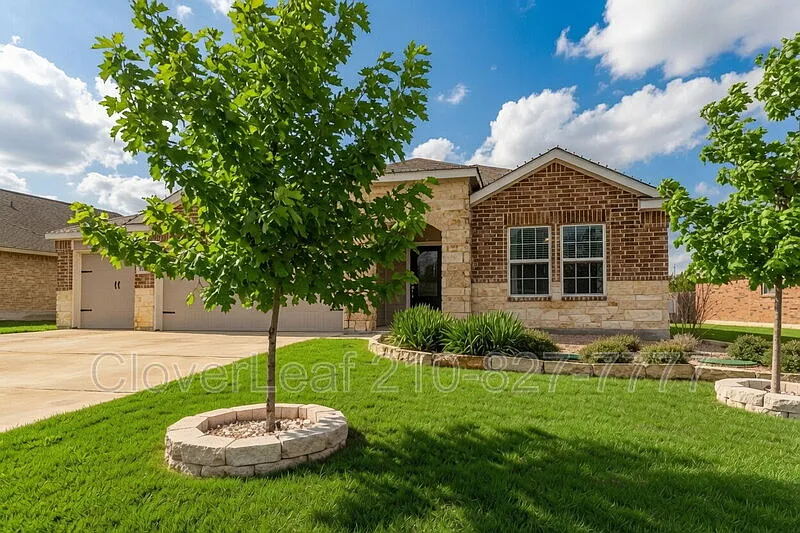 4 bed, 3.0 bath, 2359 sqft, $2,250 — Photo 2