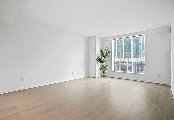 4th image of 1 City Poin APT 21C