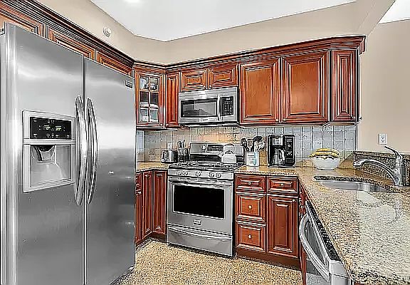 3rd image of 30-94 Crescent St #2D