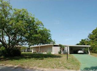3032 Smith Ave, Bradenton, FL 34207
