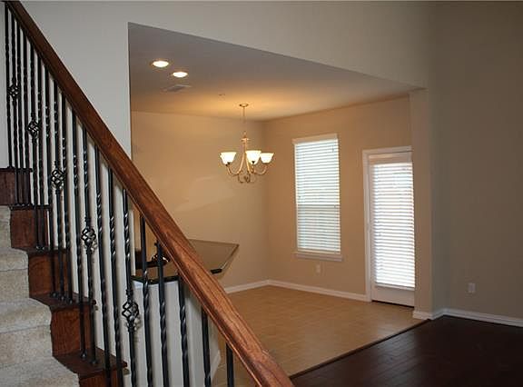 5th image of 231 Sherburne St