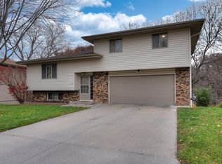 113 Rosebud Ln, Council Bluffs, IA 51503