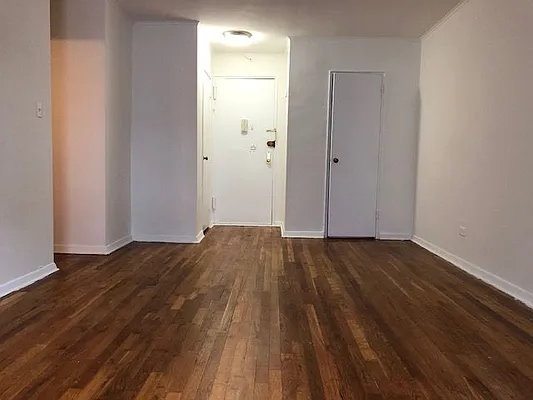 Rented by Cohen Smith Chang LLC | media 10