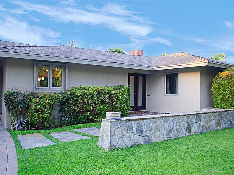 3655 Yorkshire Rd — Photo 1