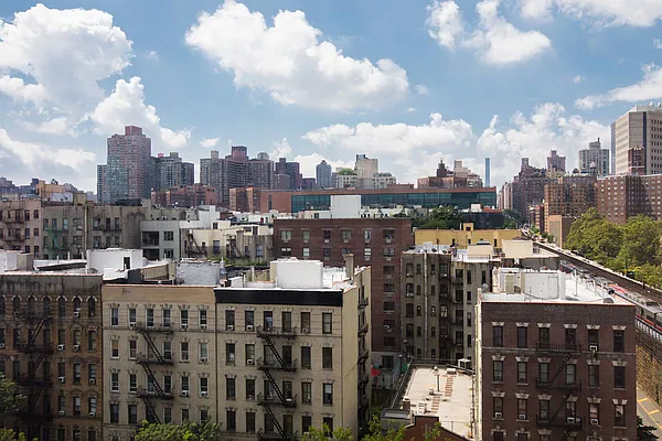 Rented by Compass | media 29