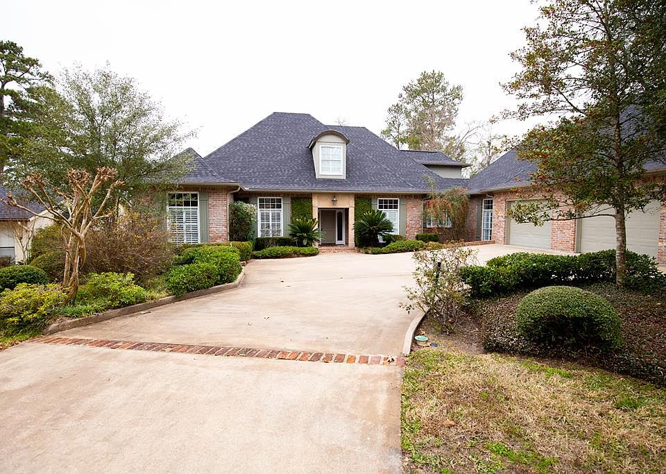 1st image of 111 Winged Foot Dr