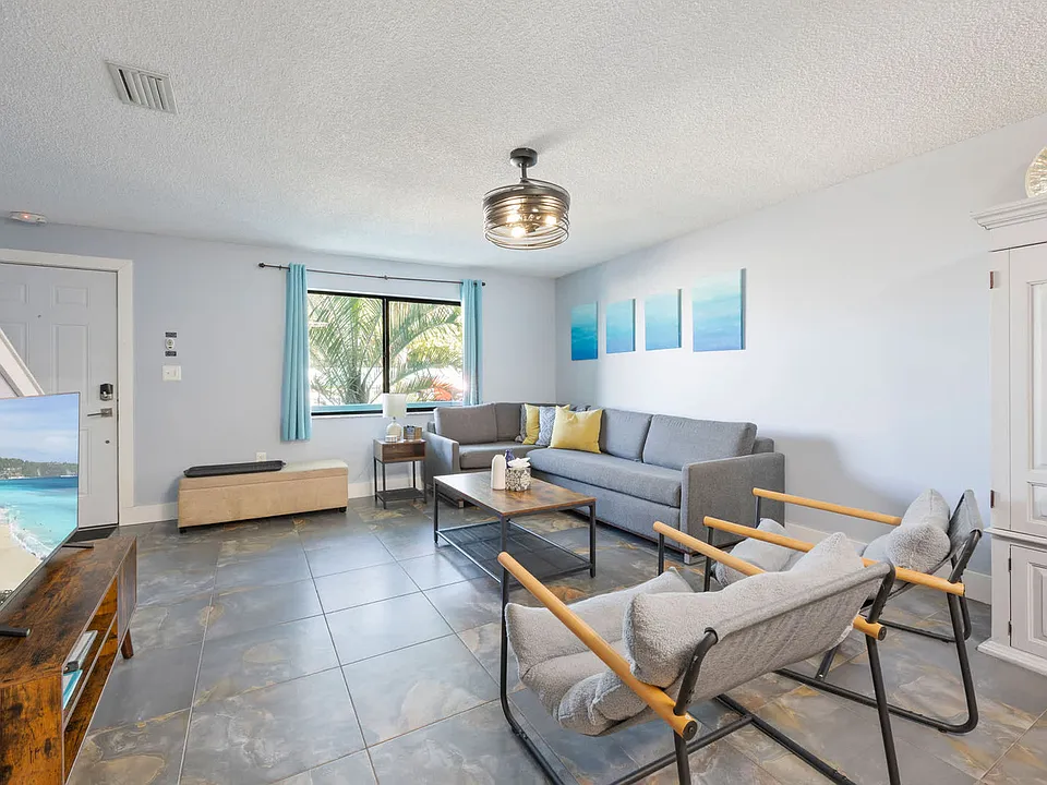 280 S Atlantic Ave #ID1044305P