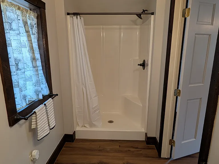 6373 Lincoln Way W — Photo 19