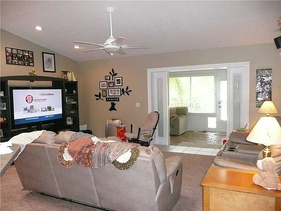 5th image of 441 Lark Ct