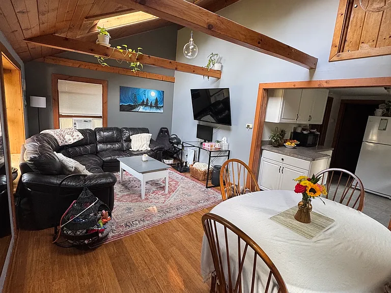 20 Buttonwood Ln — Photo 2