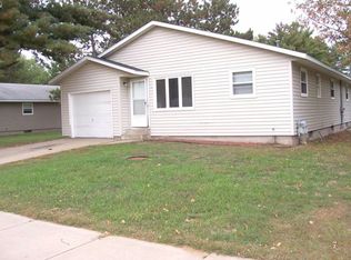 621 Grove Ave, Wisconsin Rapids, WI 54494