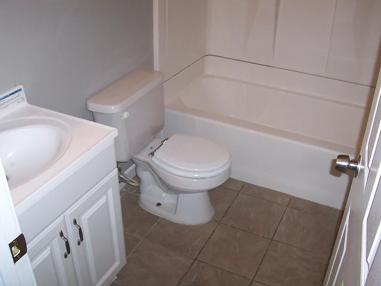 2235 Indiana Ave #2 — Photo 13