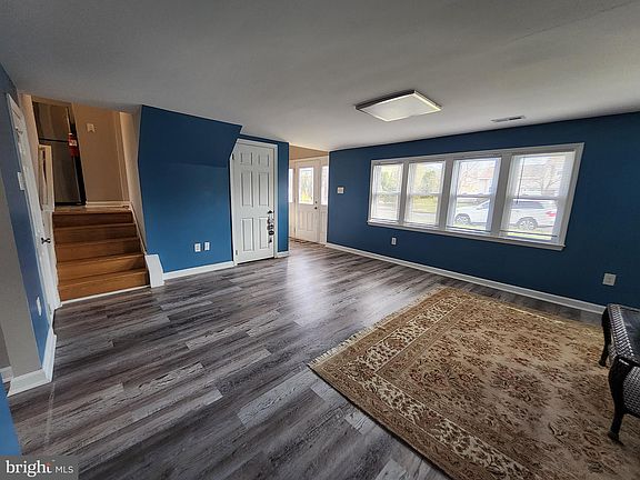 5th image of 208 Pelham Rd S