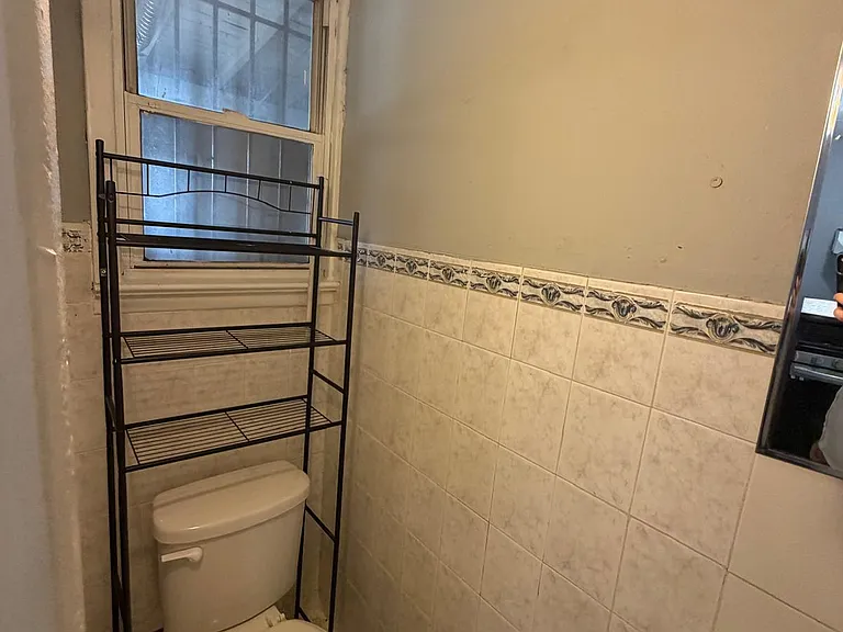 219 Magnolia Ave #3L — Photo 7