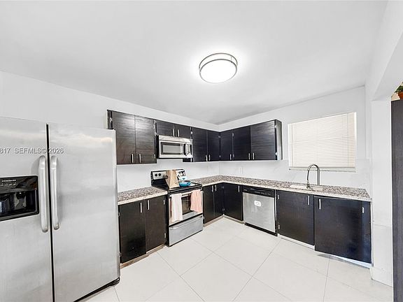 3rd image of 8383 SW 137th Ave #8383
