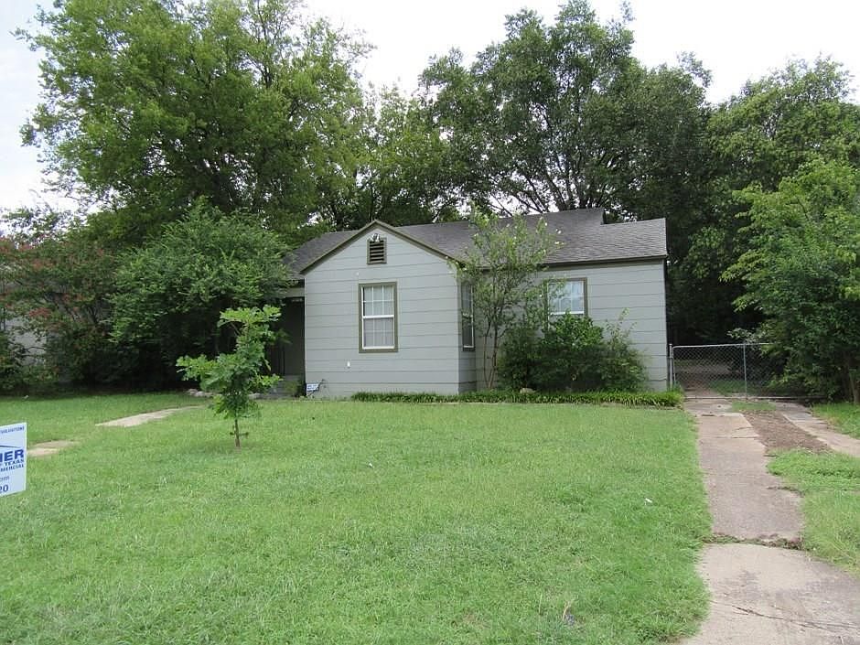 1st image of 2309 Benbrook Dr