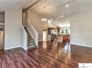 3009 S 147th Cir, Omaha, NE 68144