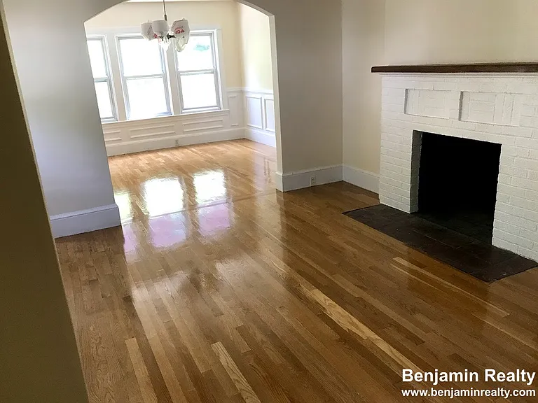 28 Beaconsfield Rd #1 — Photo 17