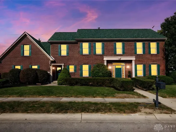 370 Saint Andrews Trl, Miamisburg, OH 45342