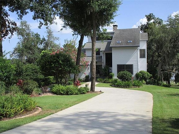 3rd image of 41637 Silver Dr