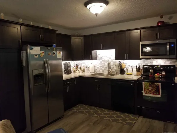 236 Oakville Avenue APT B, Waterbury, CT 06708